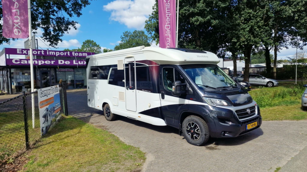 06 luxe exclusieve Hobby 180PK Enkele Bedden